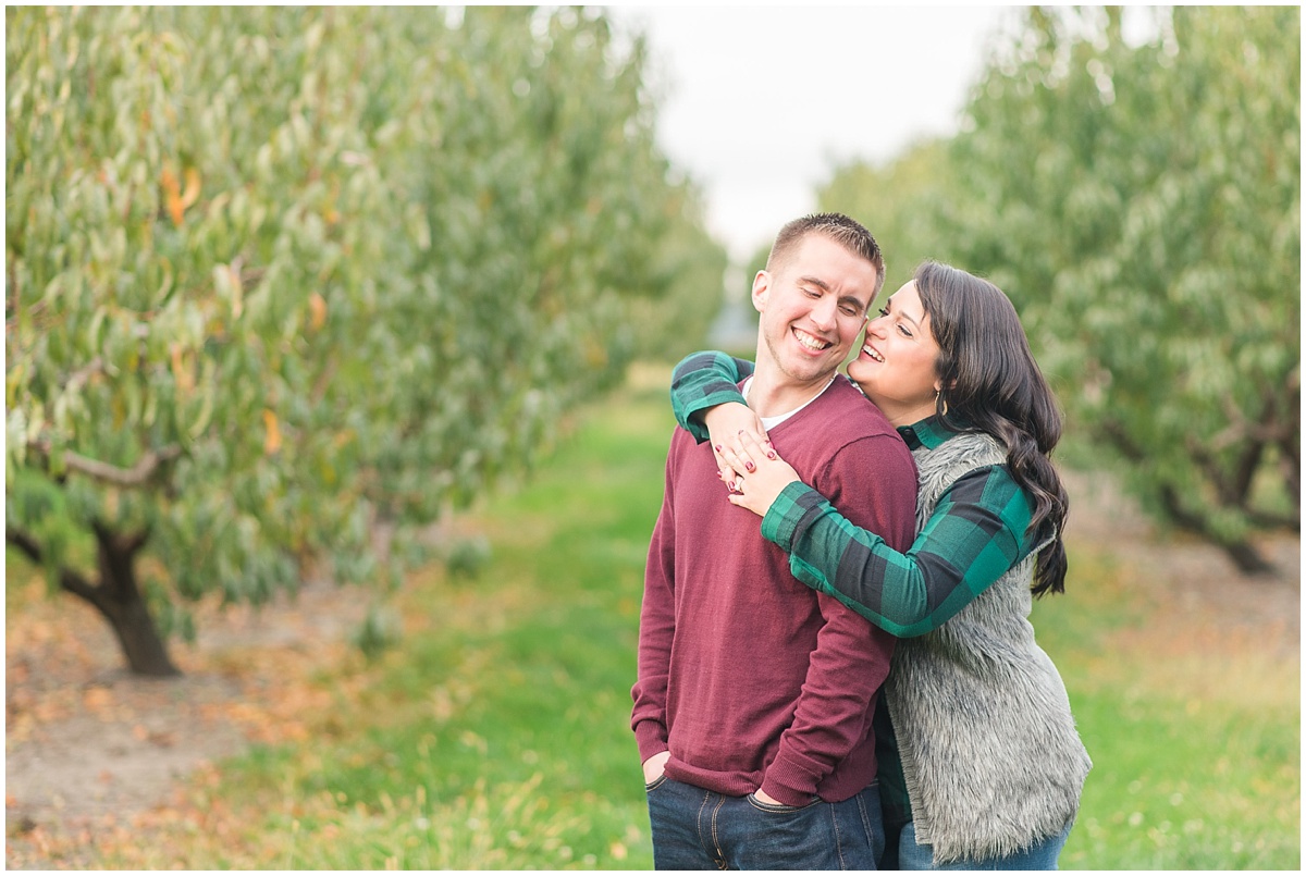 a_wine_picnic_apple_orchard_engagement_photographer_0002