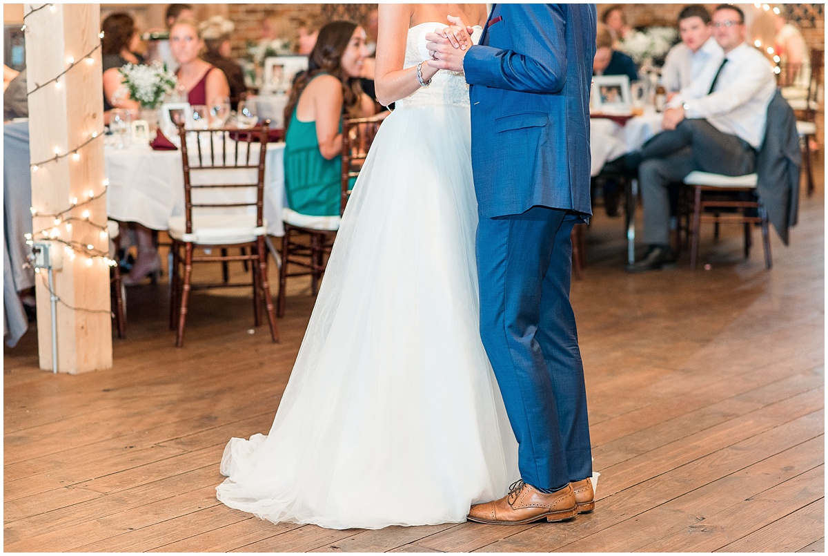 classic_maroon_and_navy_pa_wedding_photographer_0093