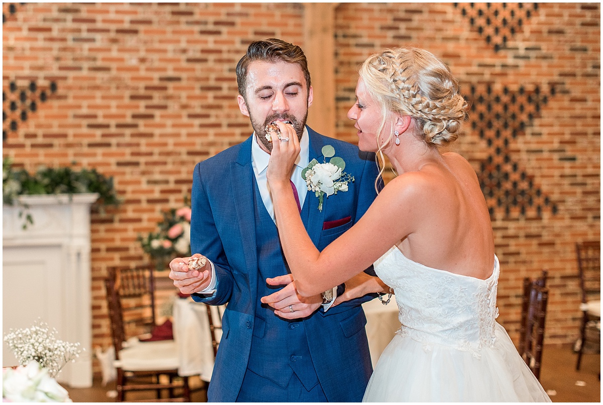 classic_maroon_and_navy_pa_wedding_photographer_0102