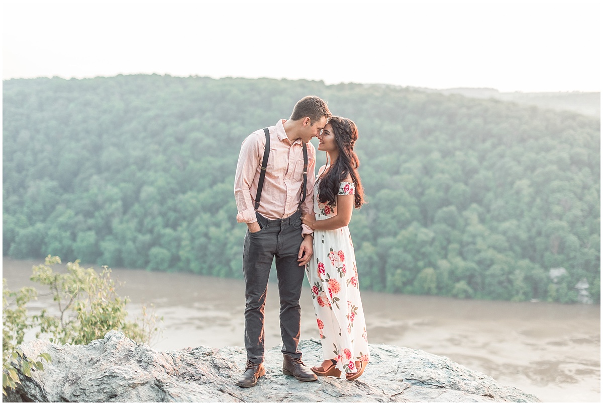 a_pinnacle_overlook_engagement_session_kelsey_renee_photography_0020
