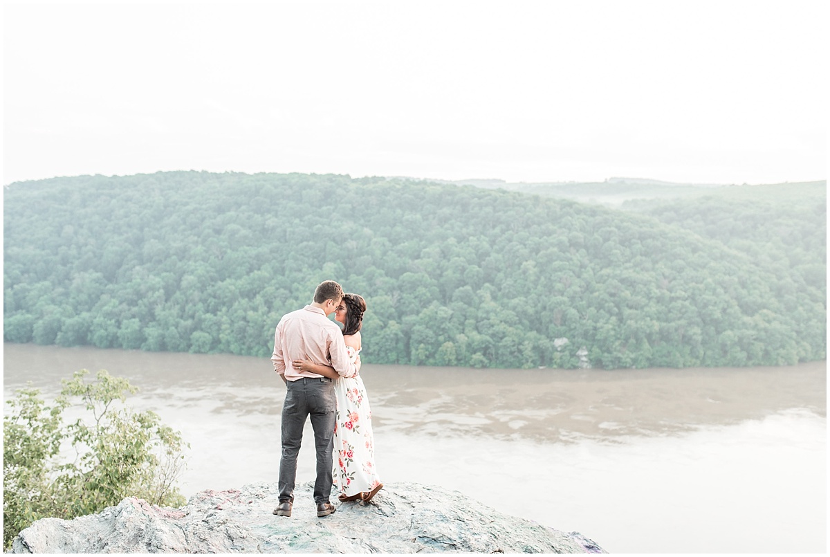 a_pinnacle_overlook_engagement_session_kelsey_renee_photography_0034