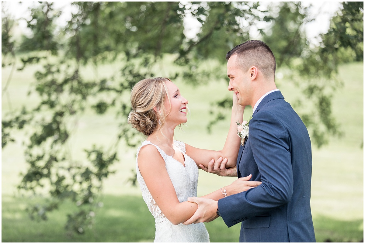 a_stoltzfus_homestead_and_gardens_wedding_kelsey_renee_photography_0046