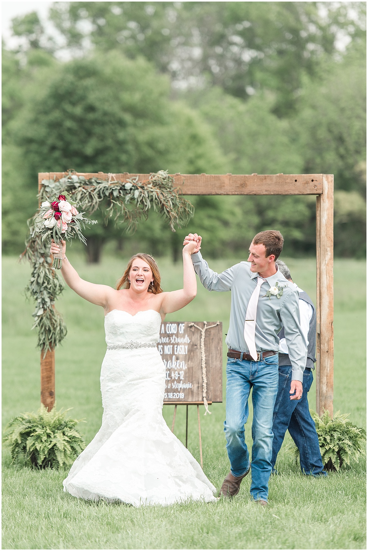 a_blush_outdoor_backyard_wedding_by_kelsey_renee_photography_0075