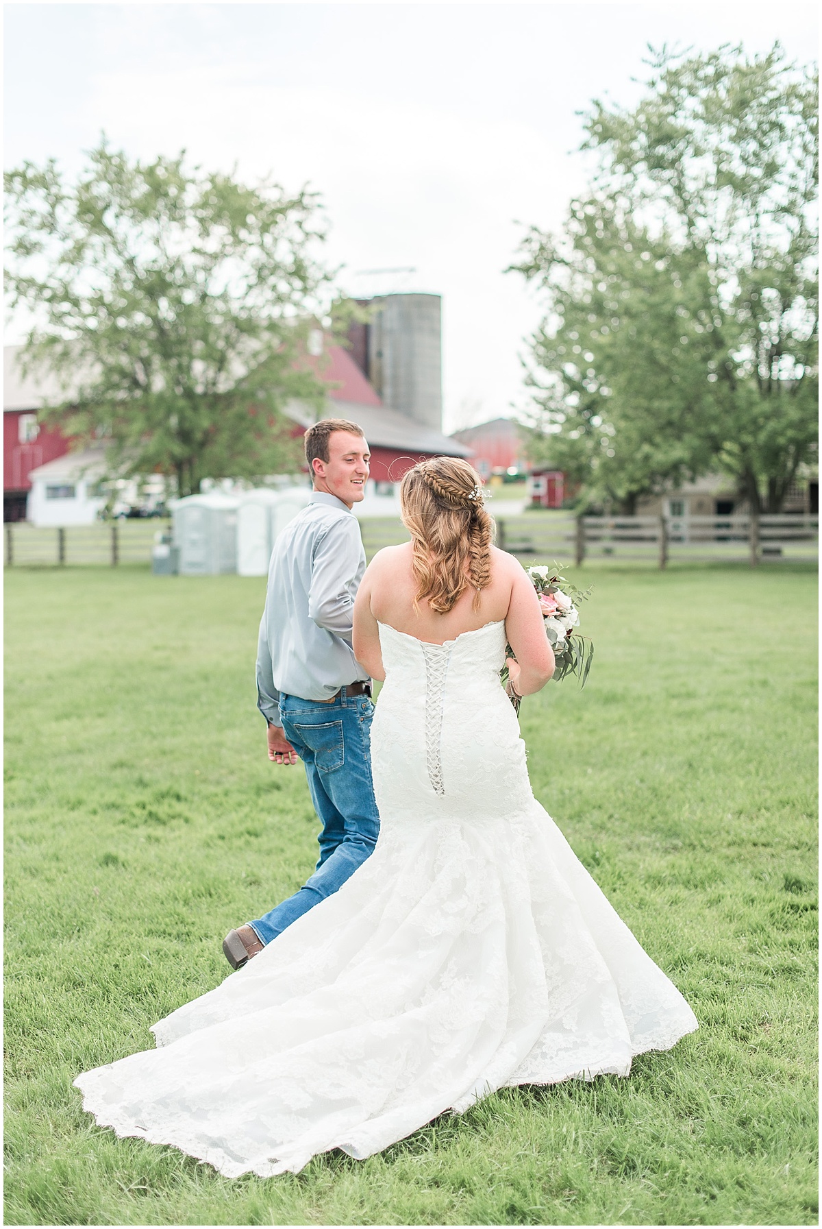 a_blush_outdoor_backyard_wedding_by_kelsey_renee_photography_0077