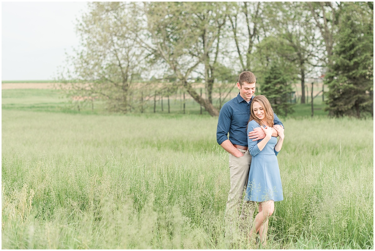 a_navy_blue_spring_engagement_session_by_kelsey_renee_photography_0001