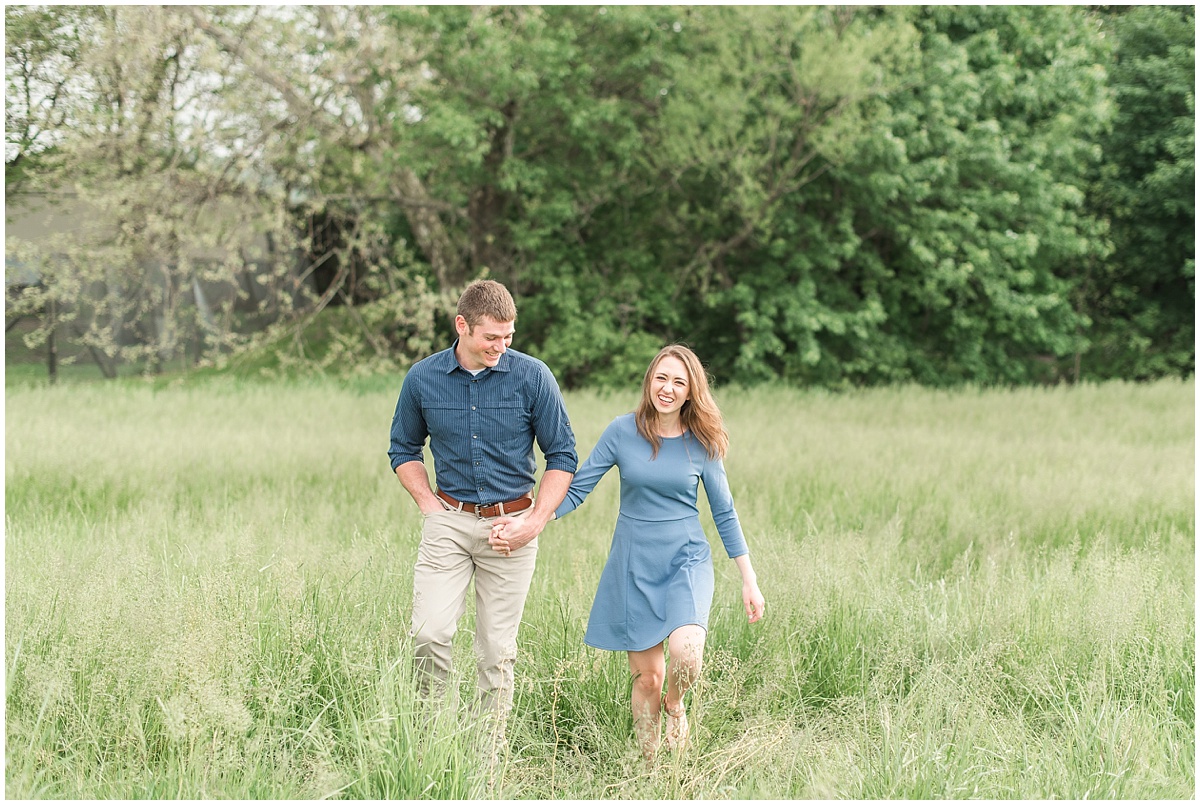 a_navy_blue_spring_engagement_session_by_kelsey_renee_photography_0021