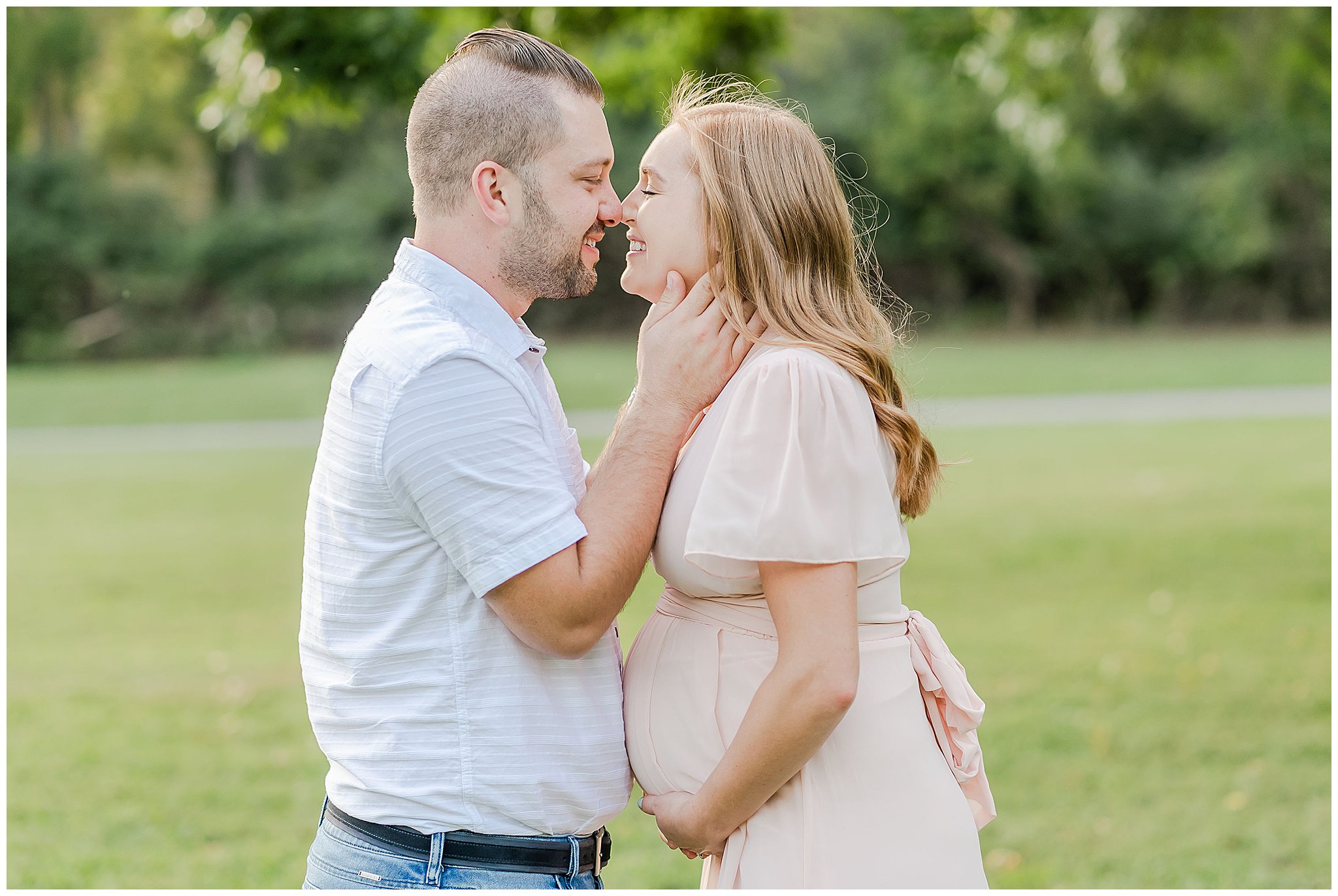 Grings Mill Maternity Session | Gring's Mill Maternity Session | Reading PA | Wyomissing PA | Maternity Session | Maternity Session Posing